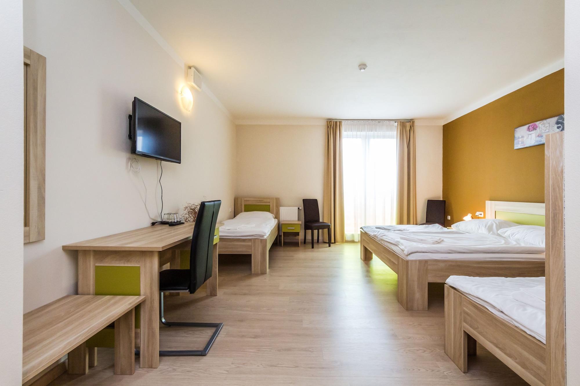 Nad Královnou Hotel&restaurant Hotel Praga